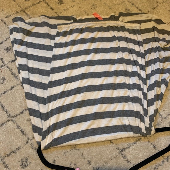 *sold*Striped grey and white maxi skirt - Picture 1 of 4